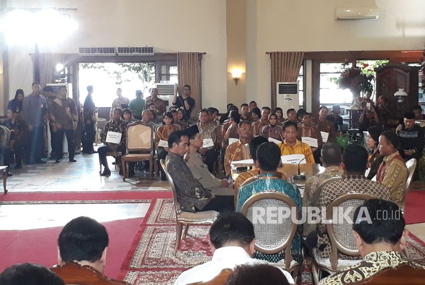  Presiden Jokowi ikut serta dalam gladi resik pernikahan Kahiyang Ayu-Bobby Nasution, Selasa (7/11).