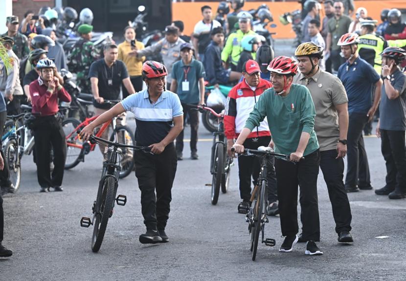 Presiden Jokowi melakukan kunjungan kerja (kunker) selama tiga hari di Provinsi Nusa Tenggara Barat (NTB) dari tanggal 30 April-2 Mei.