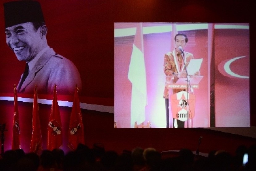 Presiden Jokowi saat memberikan sambut di Kongres III Persatuan Alumni GMNI di Jakarta International Expo, Jumat (7/8).