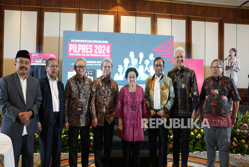 Presiden ke-5 Indonesia, Megawati Soekarnoputri, hadir dalam Peluncuran dan Diskusi Buku Pilpres 2024, Antara Hukum, Etika, dan Pertimbangan Psikologis di Hotel Santika Yogyakarta, Kamis (12/12/2024).