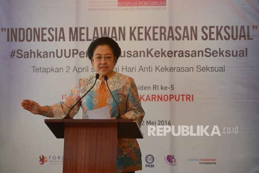 Presiden ke-5 Republik Indonesia Megawati Soekarnoputri saat kampanye yang bertemakan Indonesia Melawan Kekerasan Seksual yang diadakan di Jakarta, Kamis (12/5)