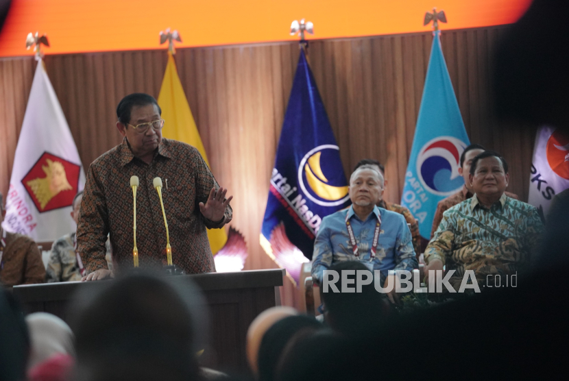 Presiden ke-6 RI Susilo Bambang Yudyohono (SBY) di Padepokan Garuda Yaksa, Hambalang, Kabupaten Bogor, Jawa Barat, Jumat (14/2/2025).