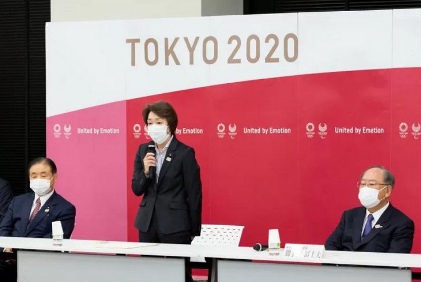 Presiden Panitia Penyelenggara Olimpiade Tokyo 2020 Seiko Hashimoto berbicara di pertemuan Dewan Eksekutif Tokyo 2020 di Tokyo, Jepang. (18/2/2021)