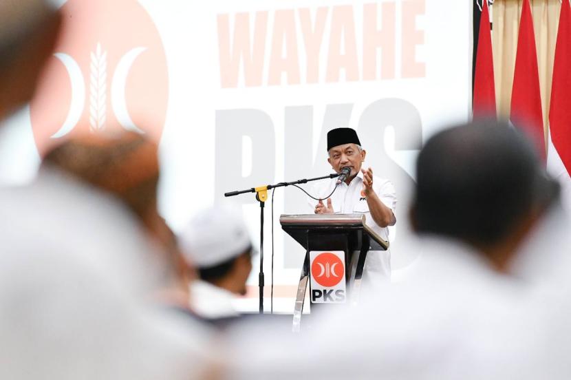Presiden Partai Keadilan Sejahtera (PKS) Ahmad Syaikhu menghadiri Konsolidasi Pemenangan Pemilu 2024 DPD PKS se-Cirebon Raya