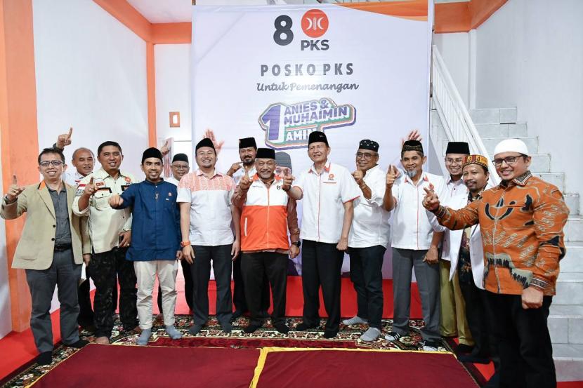 Presiden PKS Ahmad Syaikhu saat mengunjungi Provinsi Sumatra Barat.