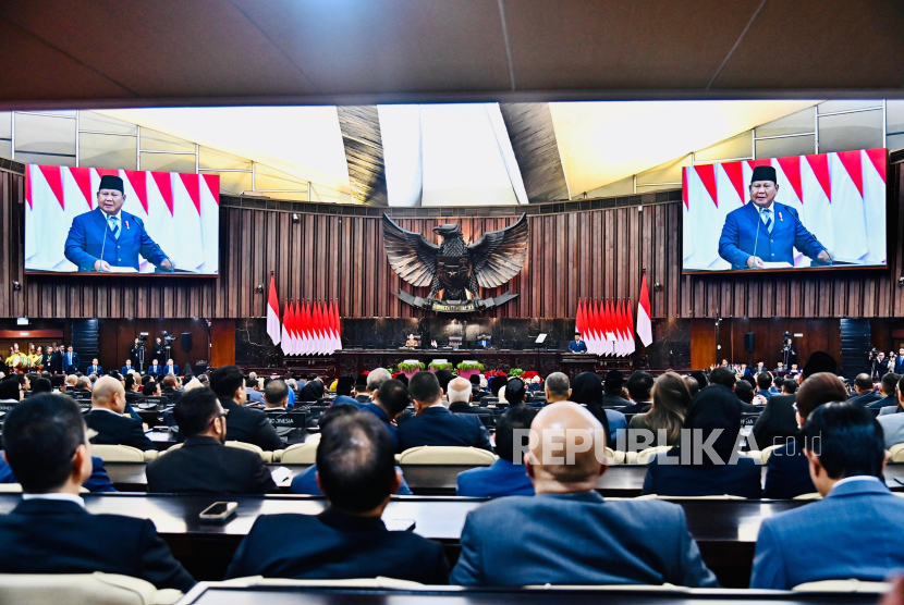 Presiden Prabowo Subianto berpidato di depan parlemen sedunia di Gedung Nusantara MPR/DPR/DPD RI, Senayan, Jakarta Pusat pada Rabu (14/5/2025) malam WIB.