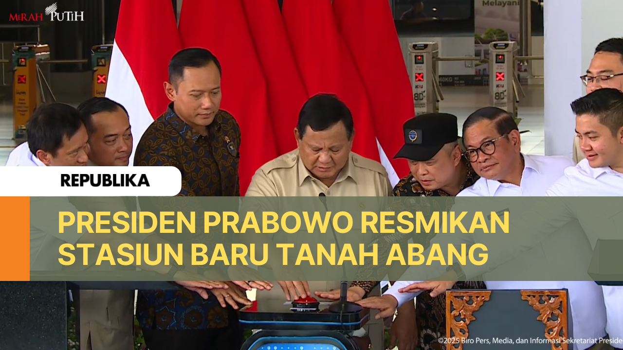 Resmikan Stasiun Baru Tanah Abang, Presiden Prabowo Jajal Naik KRL