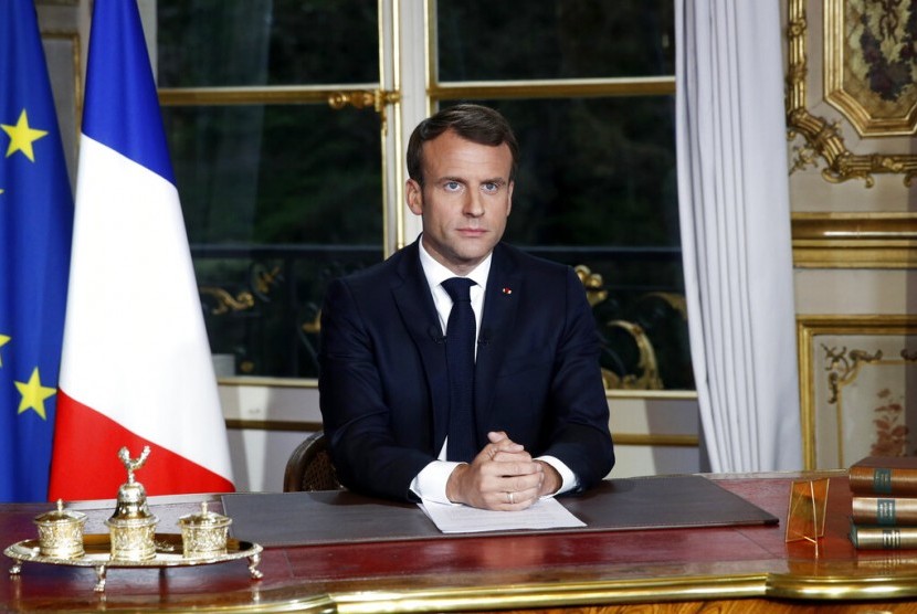 Presiden Prancis Emmanuel Macron memberi komentar atas keterlibatan Turki di perang Libya