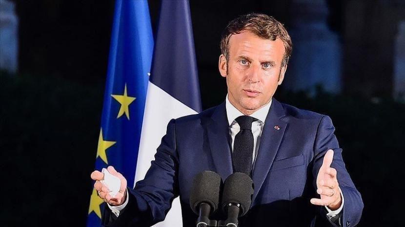 Soal Pembunuhan Guru, Macron Singgung Terorisme Islam. Foto: Presiden Prancis Emmanuel Macron.