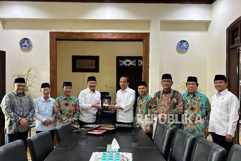 Presiden Republik Indonesia ke-7, Joko Widodo (Jokowi) mendukung Badan Amil Zakat Nasional (BAZNAS) RI untuk berkantor di Ibu Kota Nusantara (IKN).