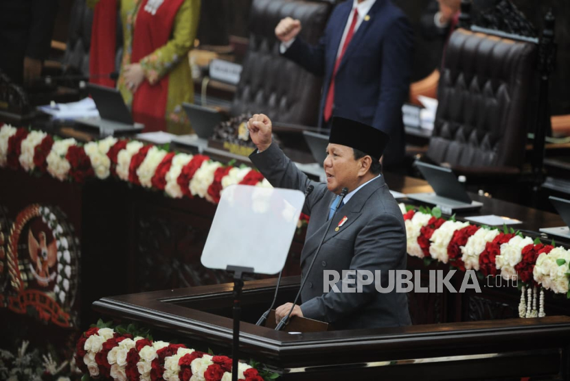 Presiden Republik Indonesia, Prabowo Subianto saat pidato kenegaraan dalam Sidang Tahunan MPR RI 2025, Jumat (15/8/2025).