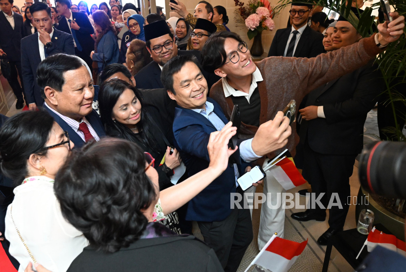 Prabowo Disambut Meriah Diaspora Indonesia saat Tiba di Brussel