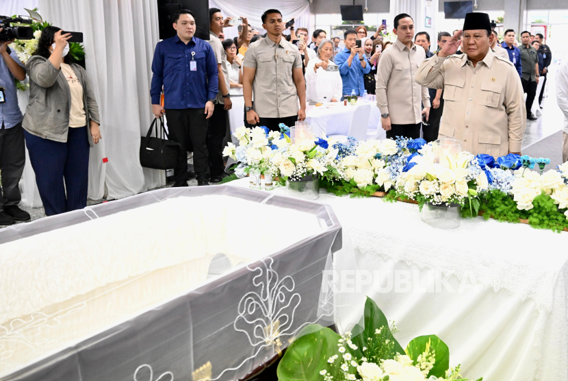 Beberapa Hari Sebelum Wafat, Kwik Kian Gie Kirim Whatsapp ke Prabowo