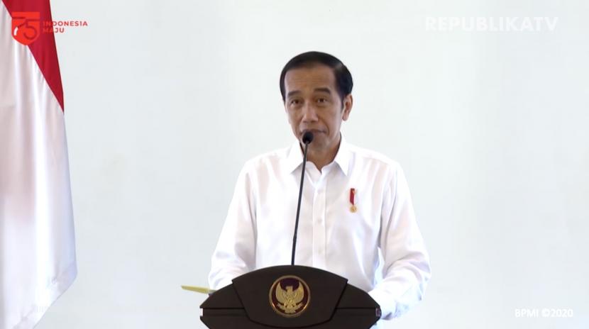 Presiden RI, Joko Widodo diharapkan membuka ruang dialog terkait Omnibus Law UU Ciptaker.