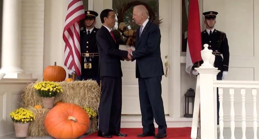 Presiden RI, Jokowi (kiri) Presiden AS, Joe Biden (kanan)