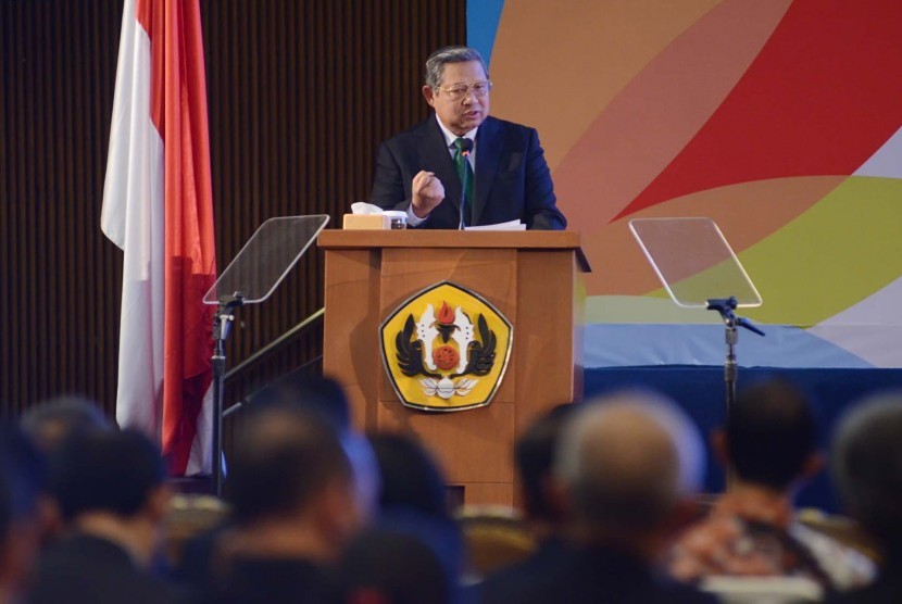 Presiden RI ke-6, Susilo Bambang Yudhoyono (SBY) saat menyampaikan Orasi Ilmiah