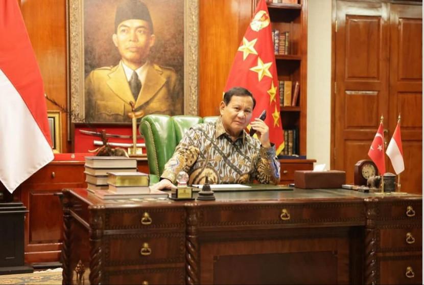 Presiden RI terpilih sekaligus Menhan, Prabowo Subianto menerima telepon dari Presiden Turki Recep Tayyip Erdogan.