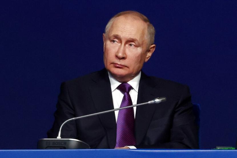  Kremlin pada Jumat (2/12/2022) mengatakan bahwa Presiden Rusia Vladimir Putin terbuka untuk setiap perundingan tentang kemungkinan penyelesaian krisis di Ukraina. Namun penolakan Amerika Serikat (AS) untuk mengakui wilayah yang dianeksasi menghalangi keinginan Rusia untuk kompromi.