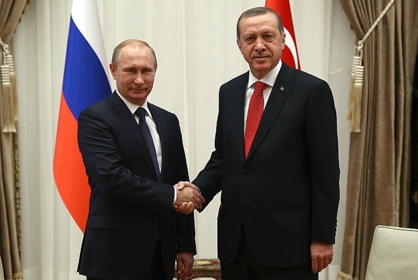 Presiden Rusia Vladimir Putin dan Presiden Turki Recep Tayyip Erdogan.