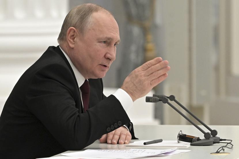 Senat Amerika Serikat (AS) dengan suara bulat mengeluarkan resolusi yang mengutuk Presiden Rusia Vladimir Putin sebagai penjahat perang.