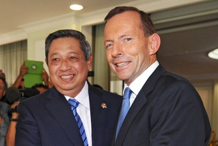  Presiden Susilo Bambang Yudhoyono bertemu dengan Perdana Menteri Tony Abbott ketika keduanya masih menjabat.