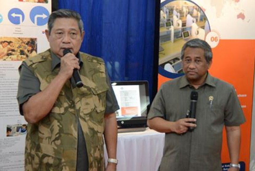 Presiden Susilo Bambang Yudhoyono dan Mendikbud M Nuh