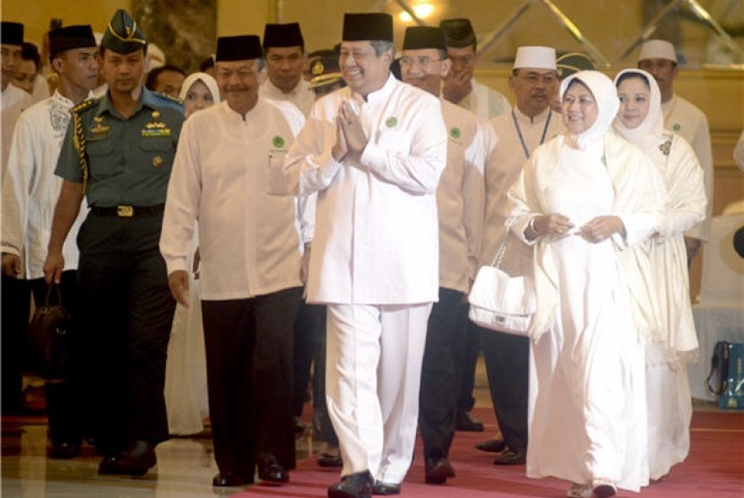 Presiden Susilo Bambang Yudhoyono menghadiri peringatan Hari Lahir ke-22 Ikatan Persaudaraan Haji Indonesia (IPHI) di Solo, Jawa Tengah, Senin (9/4) malam. 