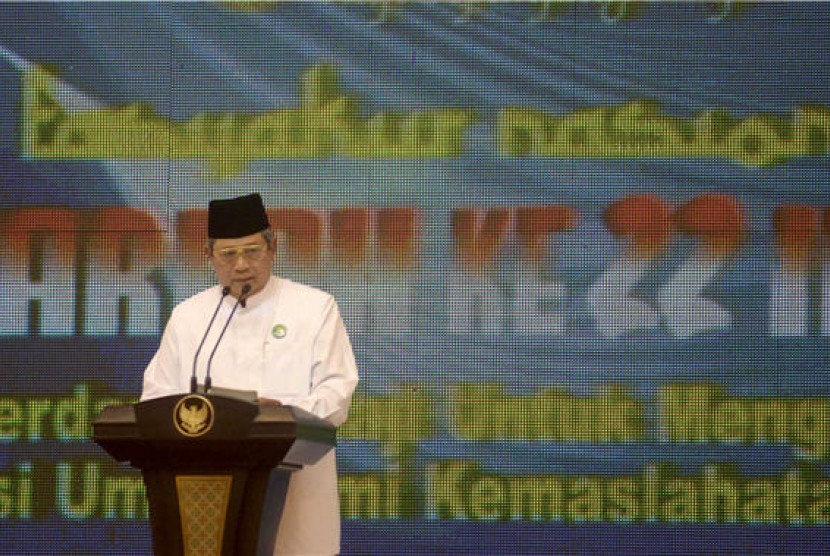 Presiden Susilo Bambang Yudhoyono menghadiri peringatan Hari Lahir ke-22 Ikatan Persaudaraan Haji Indonesia (IPHI) di Solo, Jawa Tengah, Senin (9/4) malam. 