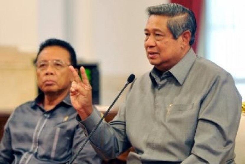 Presiden Susilo Bambang Yudhoyono saat berdialog dengan sejumlah perwakilan organisasi buruh