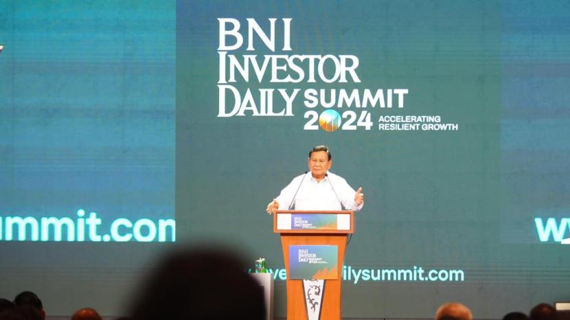 Presiden Terpilih 2024 Prabowo Subianto berpidato di acara BNI Investor Daily Summit 2024 di Jakarta Convention Center (JCC), Senayan, Jakarta Pusat, Rabu (9/10/2024).