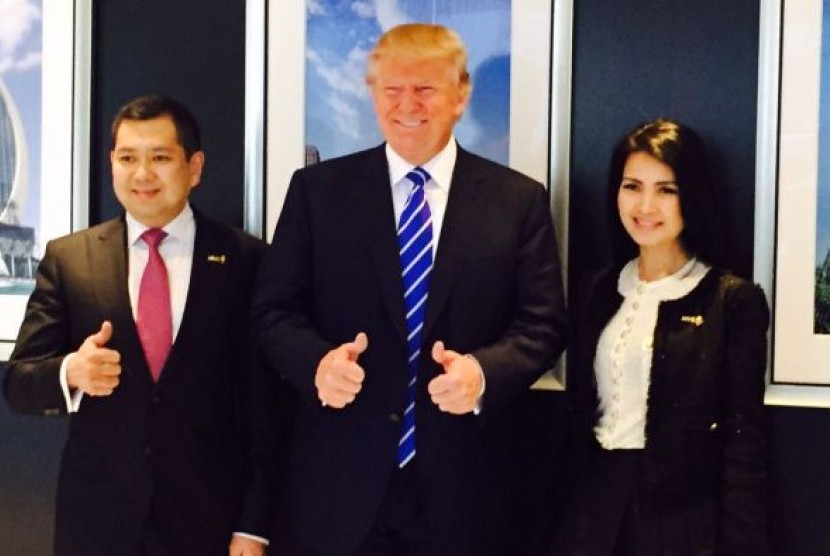 Presiden terpilih Amerika Serikat Donald Trump bersama Hary Tanoe dan istrinya Liliana Tanoe.