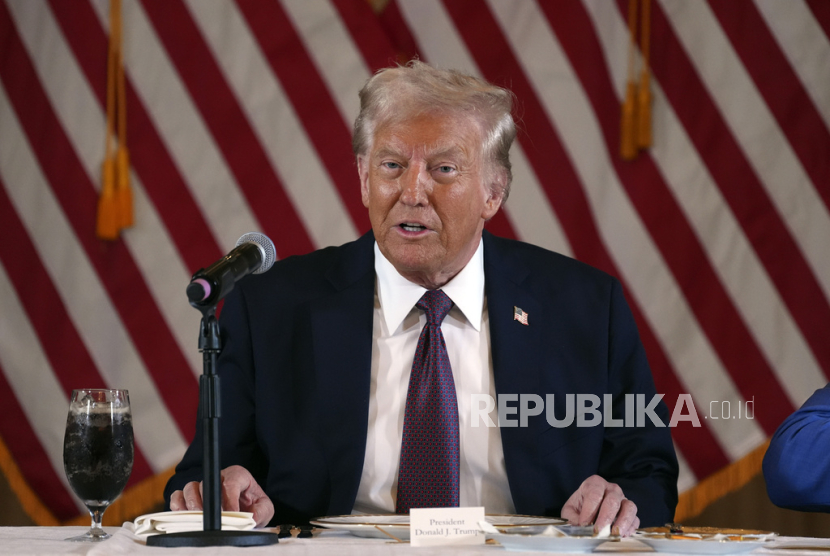 Presiden Terpilih Amerika Serikat, Donald Trump. Trump disebut akan langsung menandatangani lebih dari 100 perintah eksekutif Di hari pertamanya kembali bertugas sebagai Presiden AS.