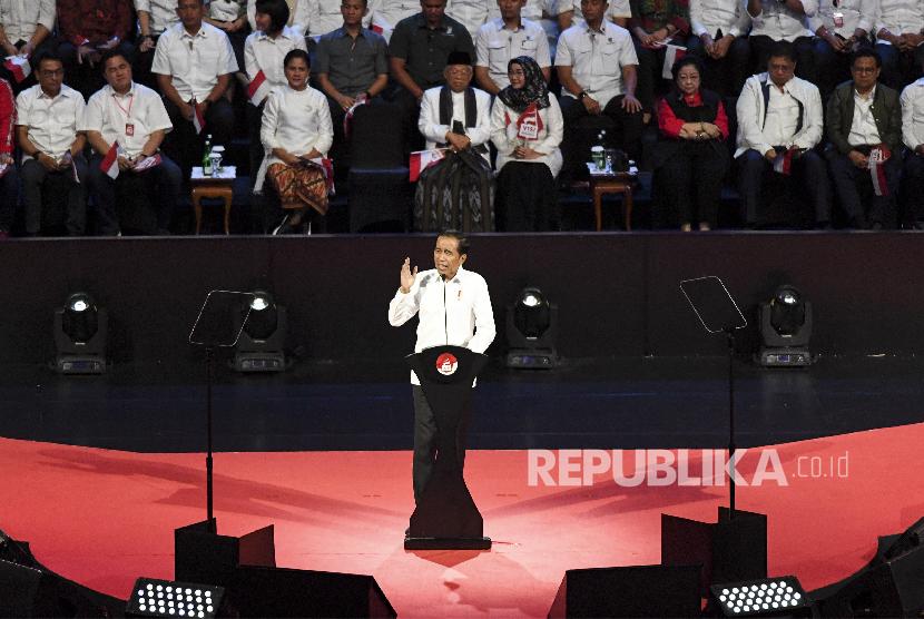 Presiden terpilih Joko Widodo menyampaikan pidato pada Visi Indonesia di Sentul International Convention Center, Bogor, Jawa Barat