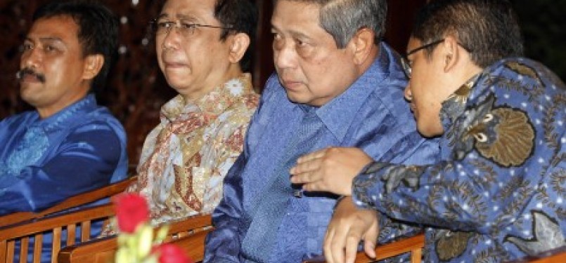 President Susilo Bambang Yudhoyono (2nd right)