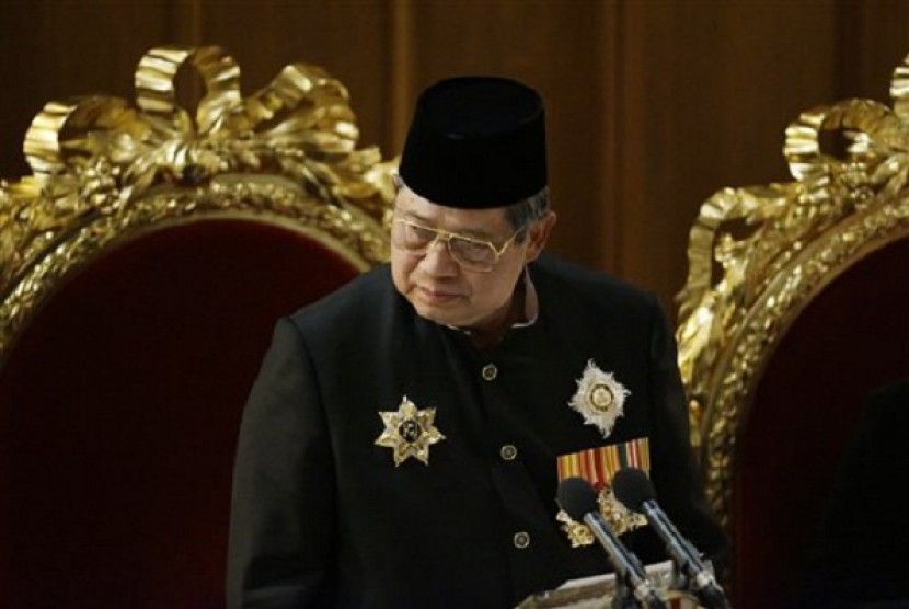 President Susilo Bambang Yudhoyono delivers a speech at a banquet given by the Lord Mayor and City of London Corporation for his honor, at the Guildhall in central London, Thursday, Nov. 1, 2012.   