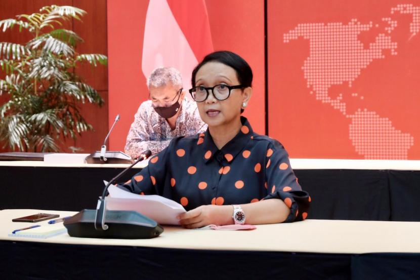 Press Briefing virtual Menteri Luar Negeri RI Retno Marsudi membahas soal pemulangan ABK WNI dari kapal Cina, Ahad (10/5) 
