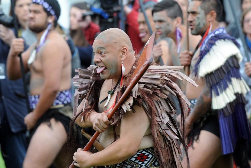 Ilustrasi pria Maori. Suku Maori tak terima tarian leluhurnya diasosiasikan dengan gerakan antivaksin.