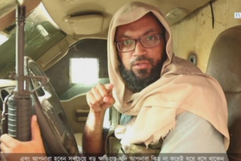 Pria yang diidentifikasi sebagai Neaz Morshed Raja asal Bangladeh dalam video propaganda ISIS.