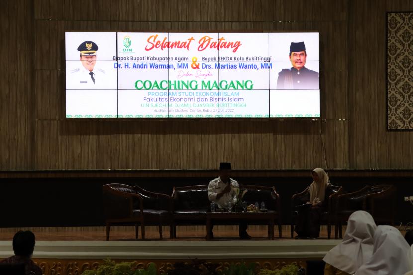 Prodi Ekonomi Islam UIN Bukittinggi mengadakan pembekalan dan  coaching magang untuk mahasiswa.