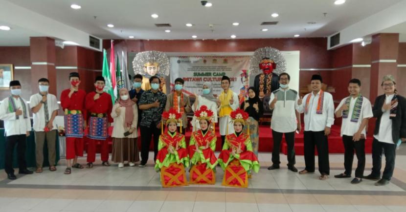 Prodi Pendidikan Sejarah Uhamka menggelar  Summer Camp Betawi Culture 2021, Jumat (18/6).