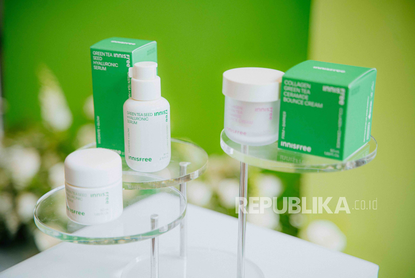 Produk kecantikan asal Korea Selatan INNISFREE. INNISFREE resmi memperoleh sertifikat halal di Indonesia.