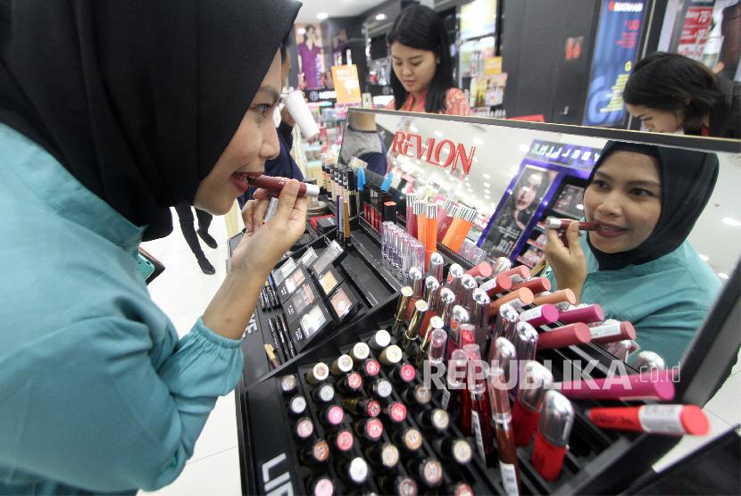 Cendekiawan Muslim berjasa kembangkan kosmetik kecantikan. Aneka perangkat kosmetik (ilustrasi)