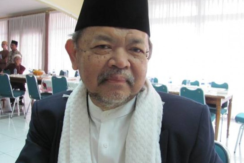 prof ali yakub imam besar Masjid Istiqlal Jakarta