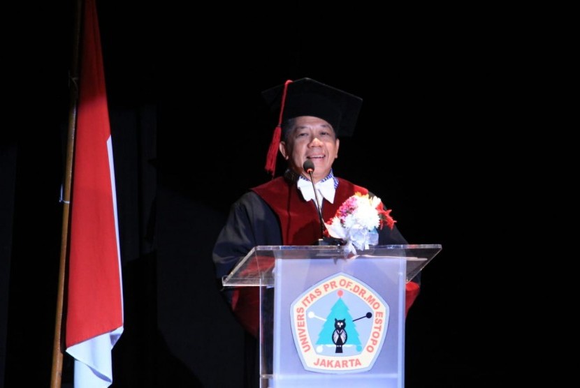 Prof Effendi Gazali PhD dikukuhkan sebagai Guru Besar Bidang Perencanaan Pendidikan Program Pascasarjana Universitas Prof Dr Moestopo (Beragama).