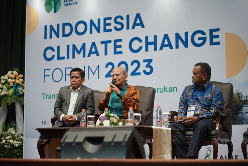Prof Emil Salim dalam Indonesia Climate Change Forum 2023
