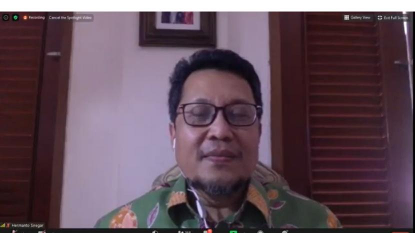 Prof Hermanto Siregar, Guru Besar IPB University dari Fakultas Ekonomi dan Manajemen.