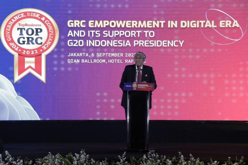 Prof Mardiasmo  MBA  PhD  selaku ketua umum Komite Nasional Kebijakan Governance (KNKG) tampil sebagai pembicara kunci di acara TOP GRC Awards 2022, di Jakarta, Selasa  (6/9/2022).
