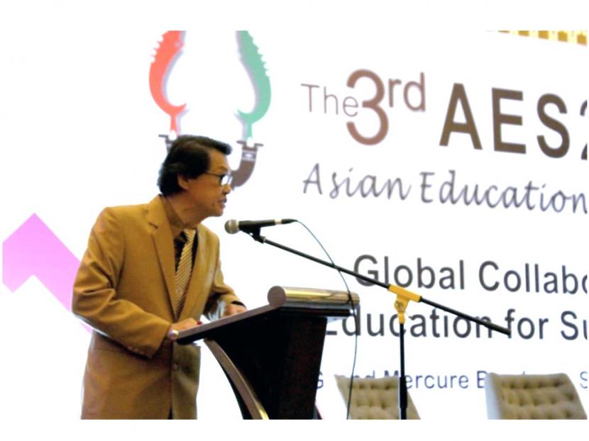 Prof Muhibbin Syah, ketua Program Doktor Pendidikan Islam Pascasarjana UIN Bandung/ penulis sejumlah buku antara lain Psikologi Pendidikan dan Psikologi Belajar.
