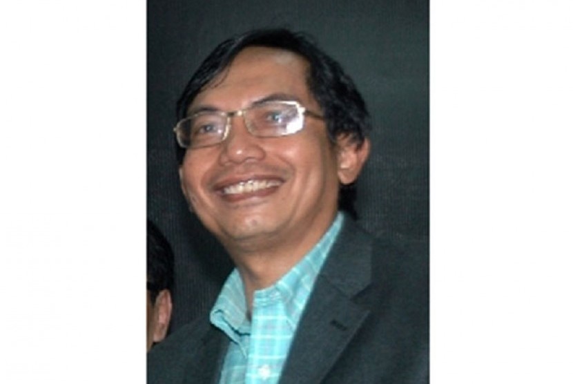 Prof Suhono