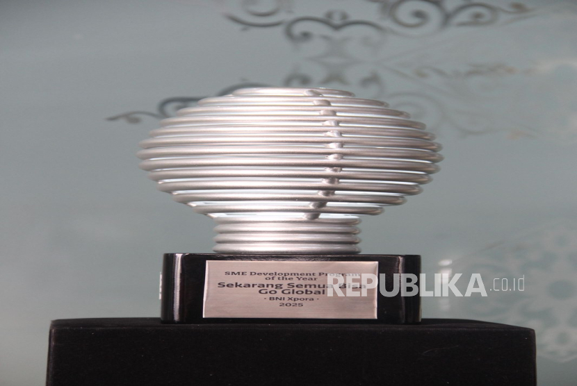 Program BNI Xpora meraih penghargaan SME Development Program of The Year pada ajang MECA 2025. Penghargaan ini memacu BNI untuk terus menghadirkan program yang relevan dengan kebutuhan UMKM.